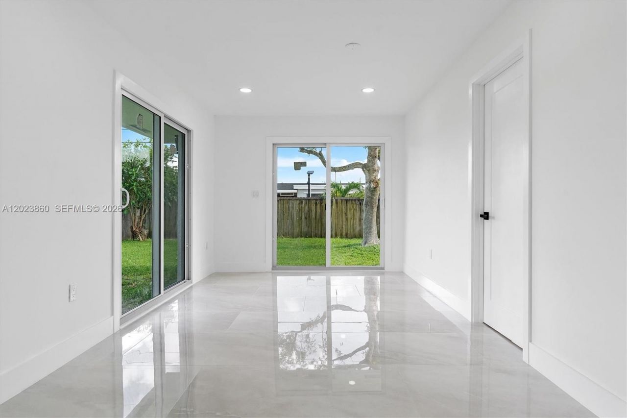 7860 NW 12th St , Pembroke Pines, FL 33024 Photo