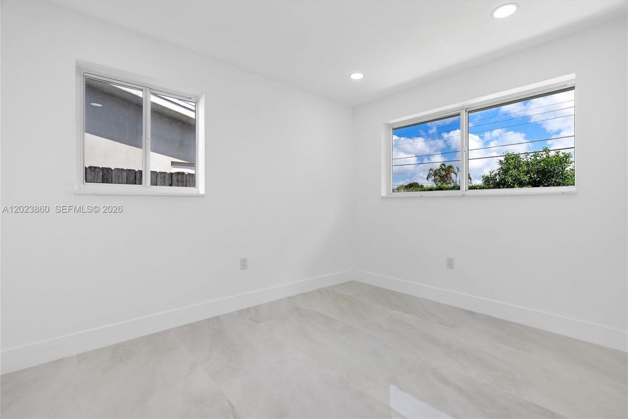 7860 NW 12th St , Pembroke Pines, FL 33024 Photo