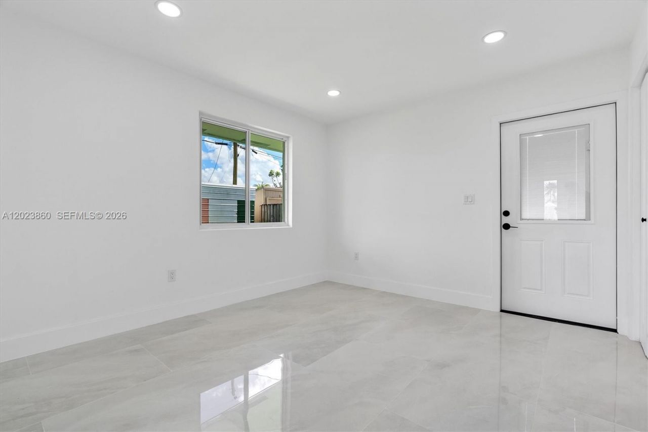 7860 NW 12th St , Pembroke Pines, FL 33024 Photo