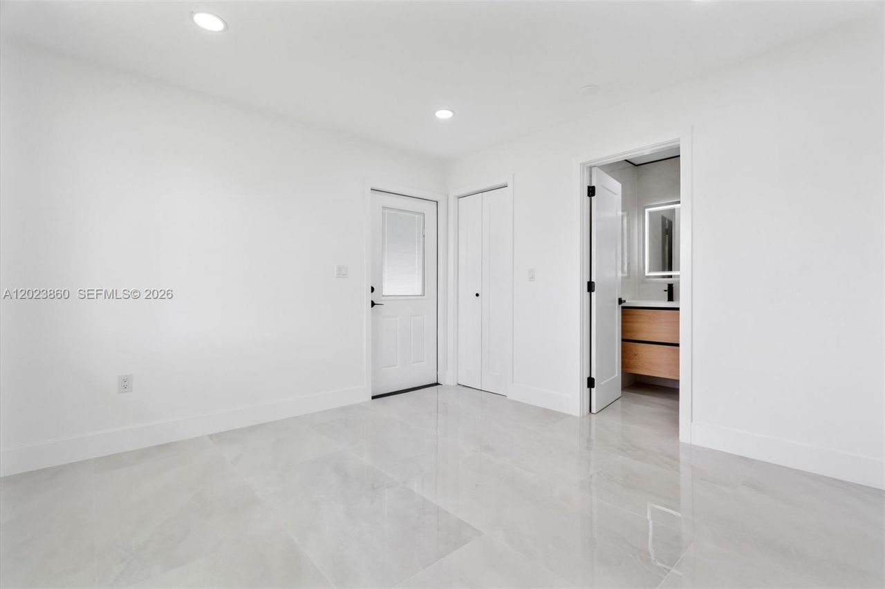 7860 NW 12th St , Pembroke Pines, FL 33024 Photo