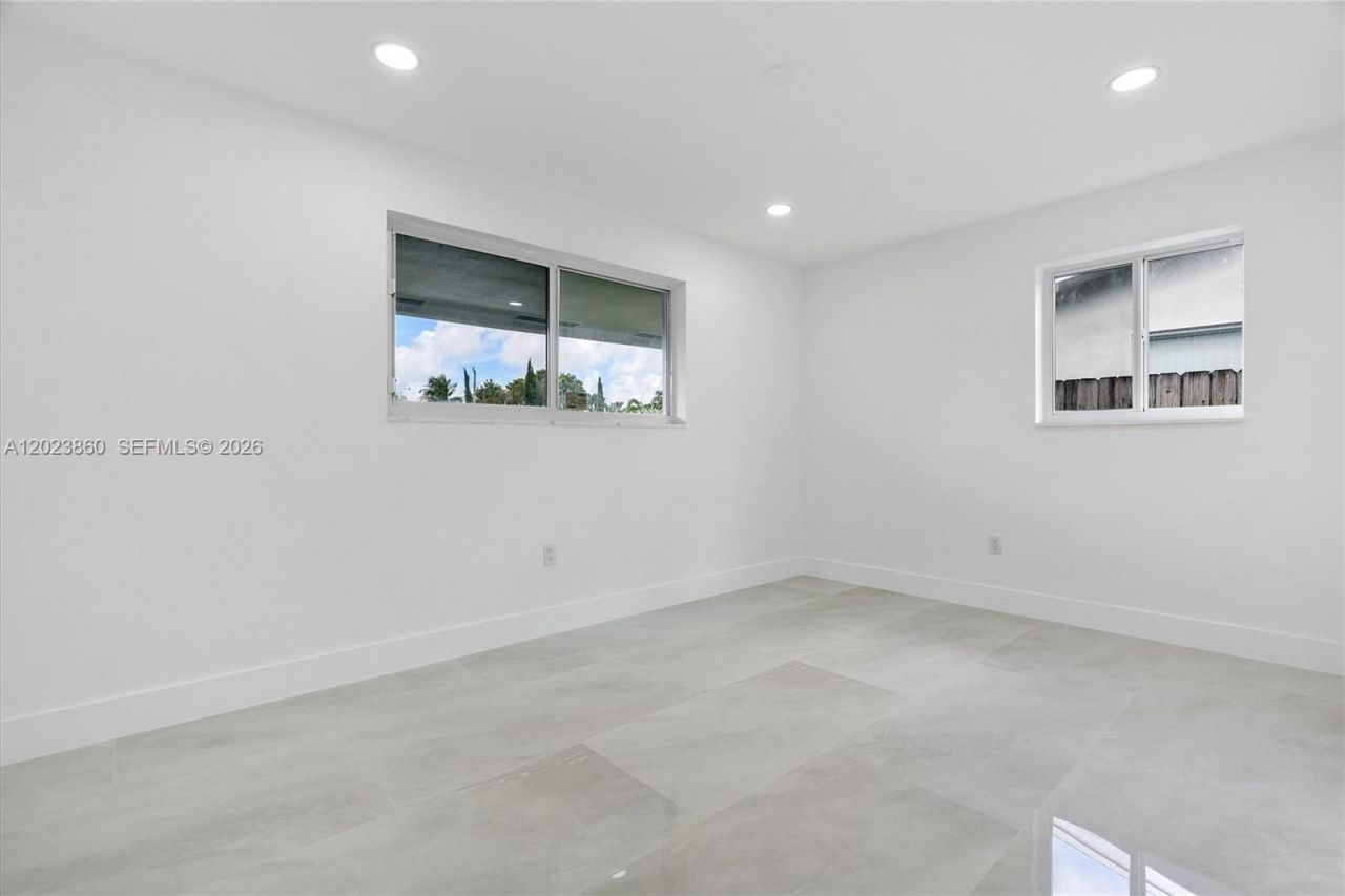 7860 NW 12th St , Pembroke Pines, FL 33024 Photo
