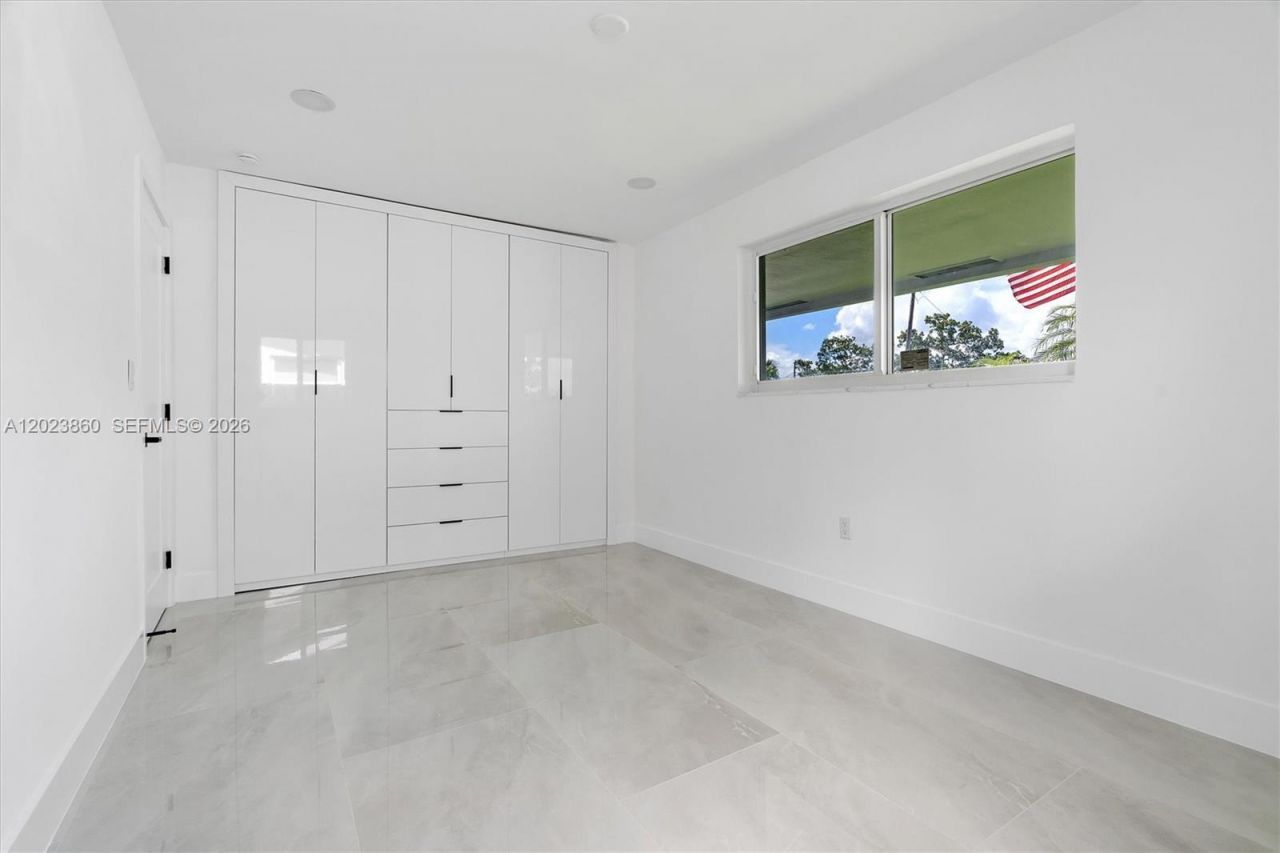 7860 NW 12th St , Pembroke Pines, FL 33024 Photo