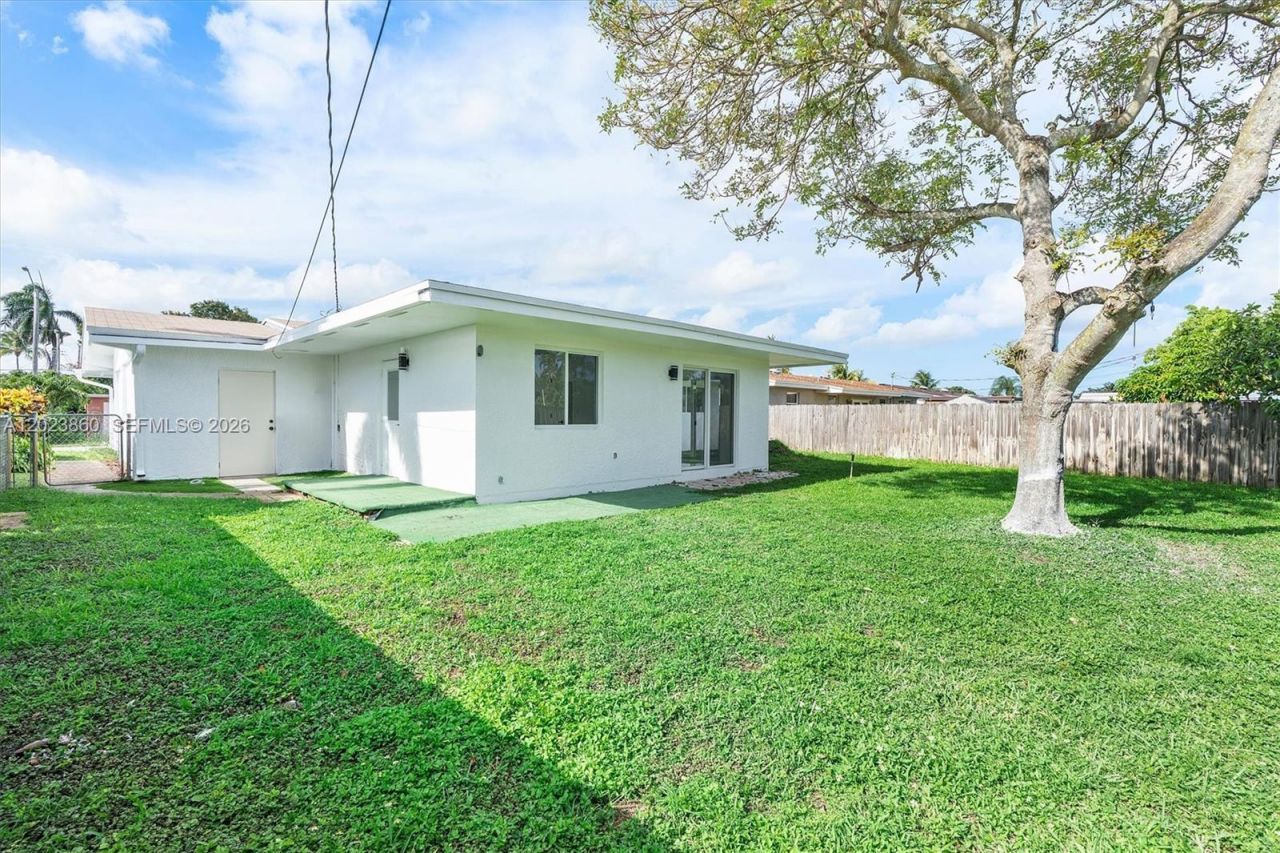 7860 NW 12th St , Pembroke Pines, FL 33024 Photo