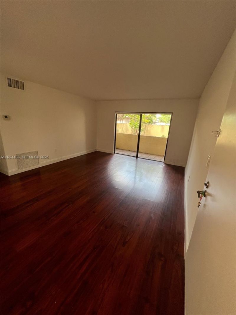 10415 N Kendall Dr , Unit B113, Miami, FL 33176 Photo