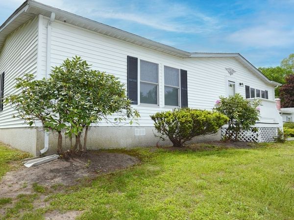 6 Canterbury Lane, Unit 6, Rockland, MA 02370