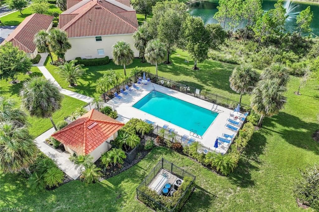 432 Valerie Way, Unit 102, Naples, FL 34104 Photo