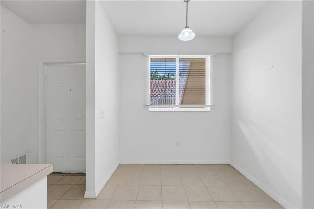 432 Valerie Way, Unit 102, Naples, FL 34104 Photo