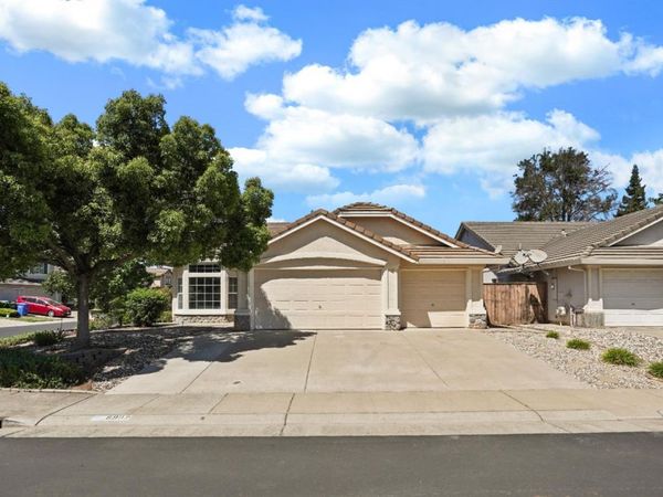 8992 Panamint Ct, Elk Grove, CA 95624