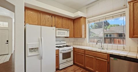 8992 Panamint Ct, Elk Grove, CA 95624 Photo