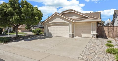 8992 Panamint Ct, Elk Grove, CA 95624 Photo