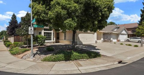 8992 Panamint Ct, Elk Grove, CA 95624 Photo