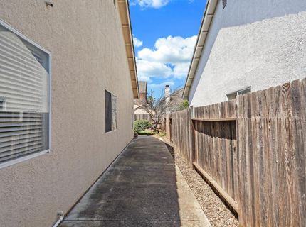 8992 Panamint Ct, Elk Grove, CA 95624 Photo