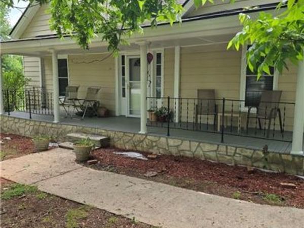 2863 Maysville Road , Commerce, GA 30529