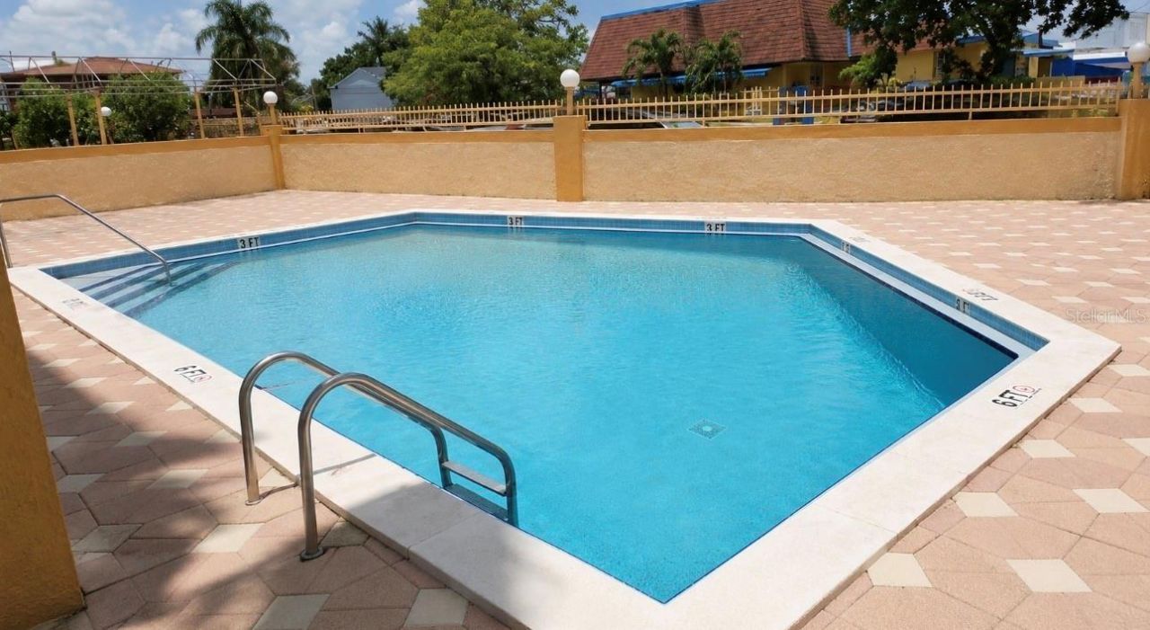 6831 W 14 Court, Unit 306, Hialeah, FL 33014 Photo