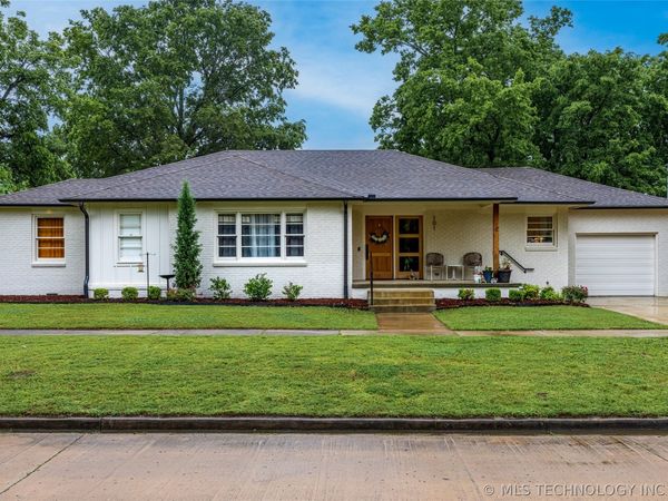 101 W 6th Street , Claremore, OK 74017