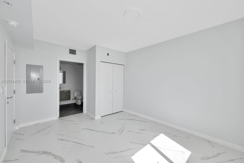 840 NE 130th Street , Unit 302, North Miami, FL 33161 Photo