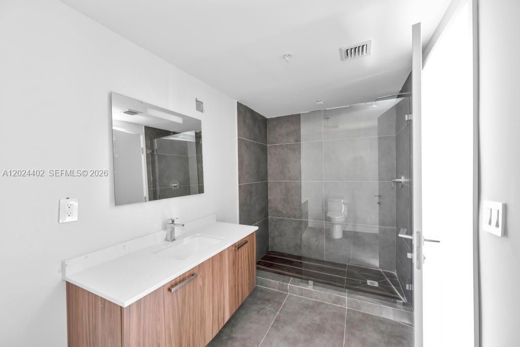 840 NE 130th Street , Unit 302, North Miami, FL 33161 Photo
