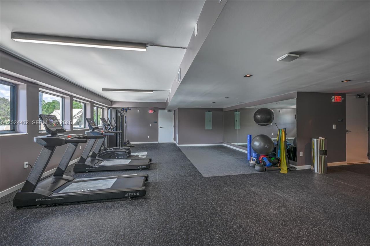 840 NE 130th Street , Unit 302, North Miami, FL 33161 Photo