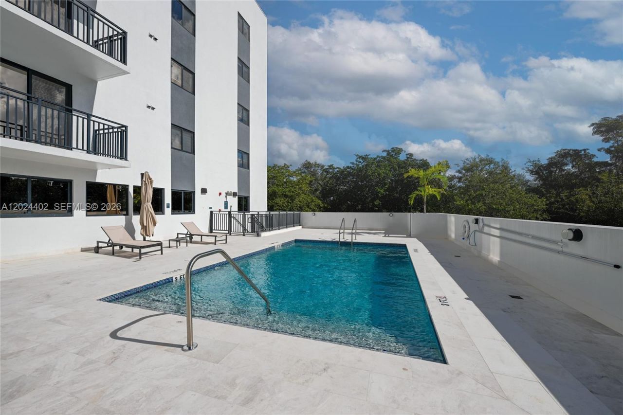 840 NE 130th Street , Unit 302, North Miami, FL 33161 Photo