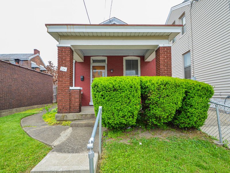 223 E 18th Street, Covington, KY 41014 Photo 2