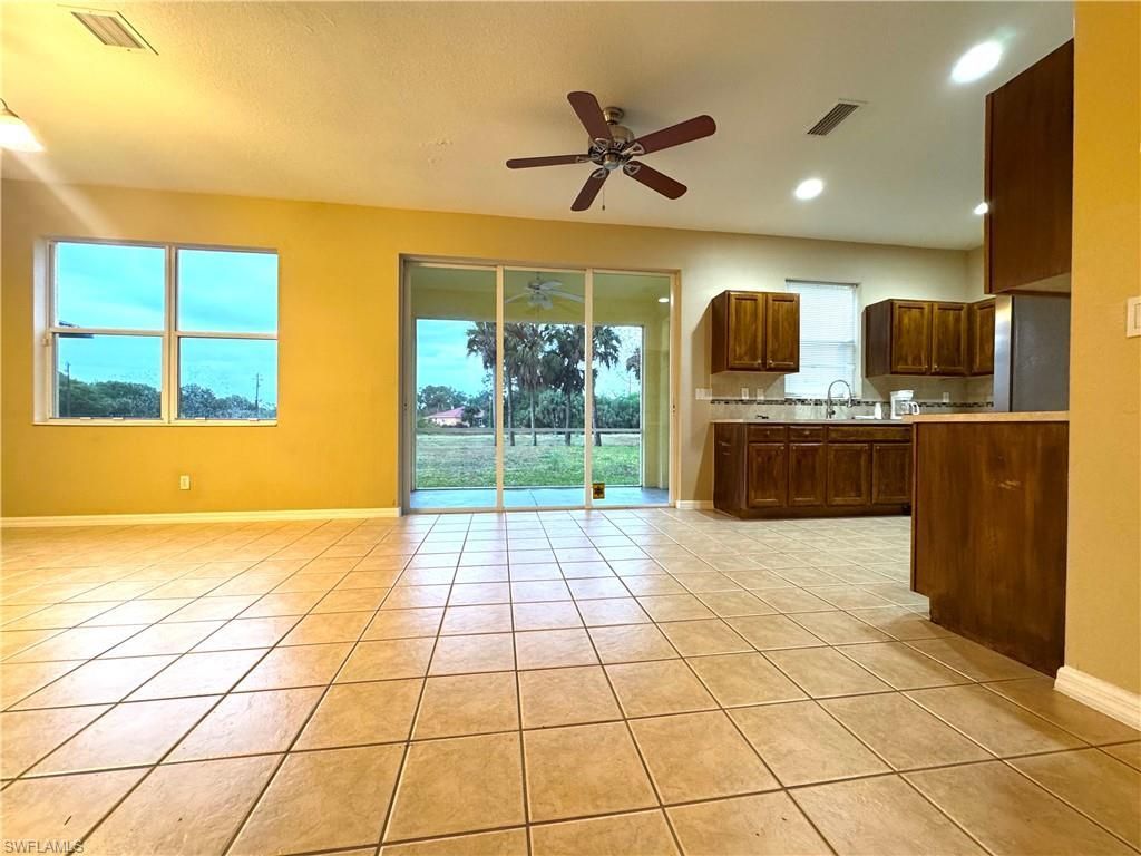 117 Shadow Lakes Dr, Lehigh Acres, FL 33974 Photo