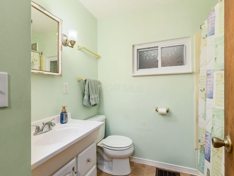 1451 Shanley Drive, Columbus, OH 43224 Photo 18