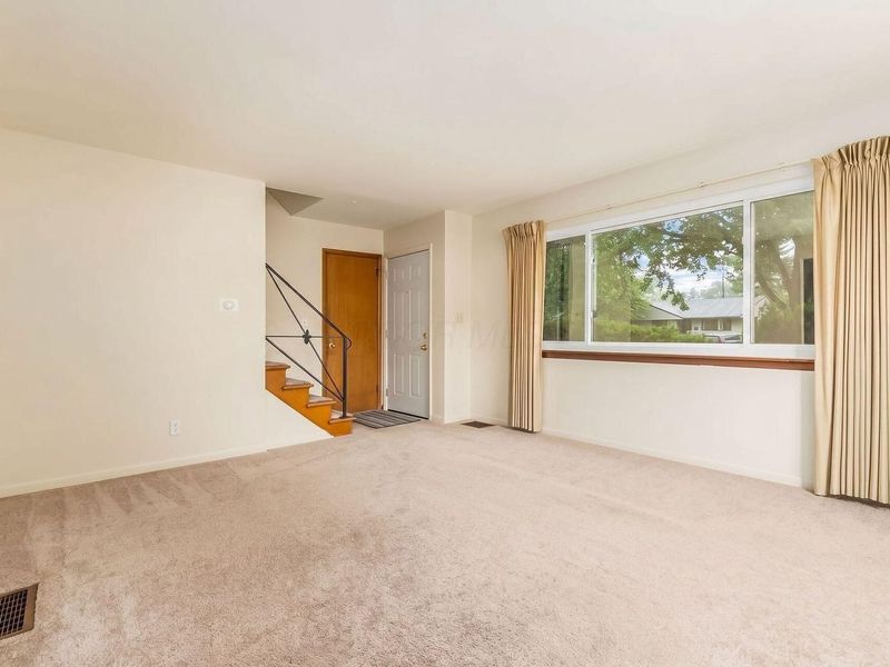 1451 Shanley Drive, Columbus, OH 43224 Photo 4