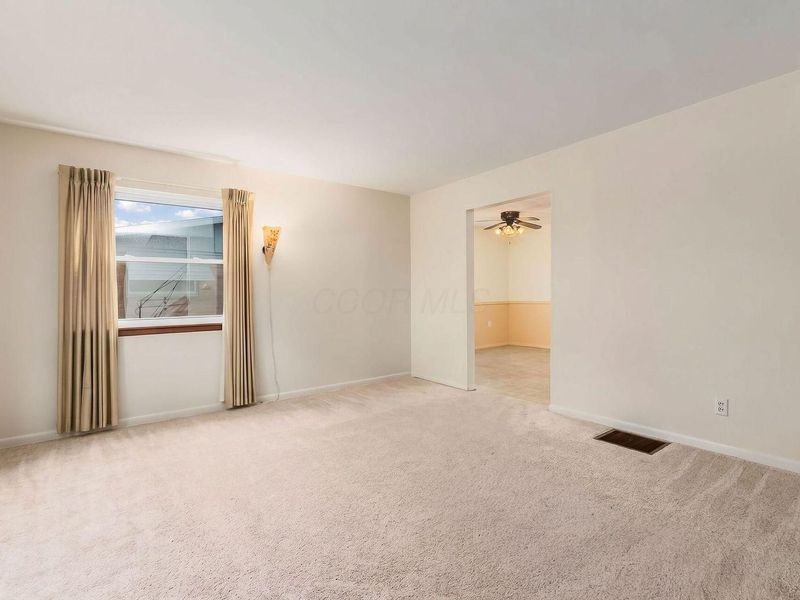 1451 Shanley Drive, Columbus, OH 43224 Photo 7