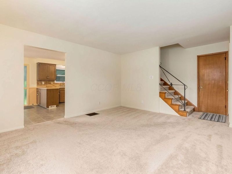 1451 Shanley Drive, Columbus, OH 43224 Photo 8