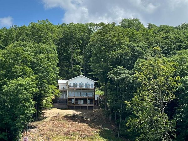 22125 Driftwood Lane, Abingdon, VA 24211