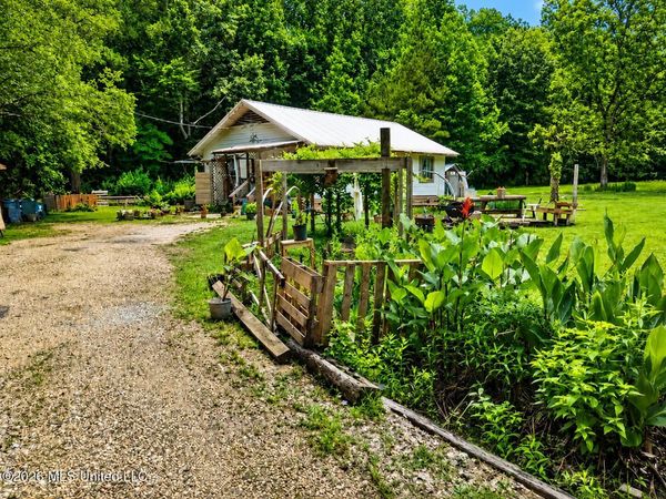 3492 S U.s. 49 , Florence, MS 39073