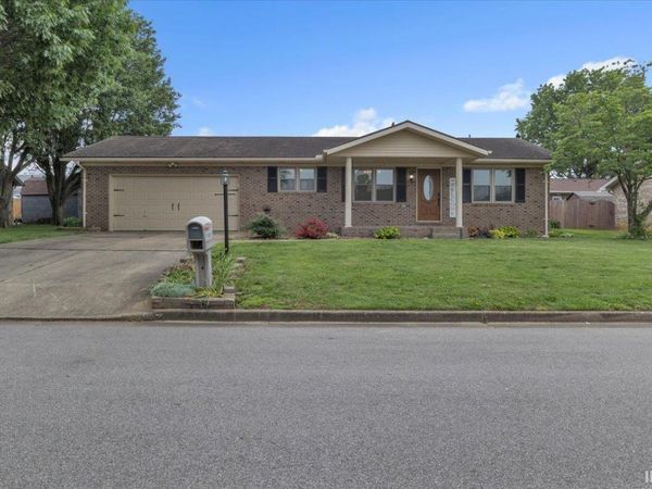 404 Southwind Avenue, Mount Vernon, IN 47620