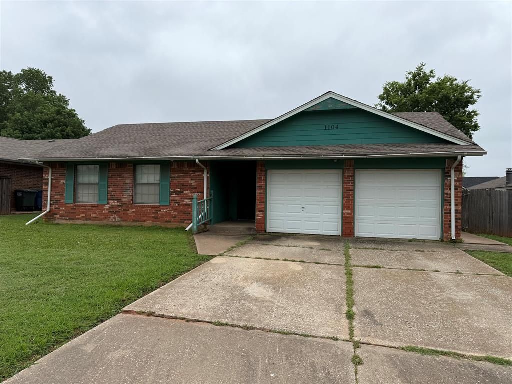 1104 Juno Circle, Edmond, OK 73003 Main Photo