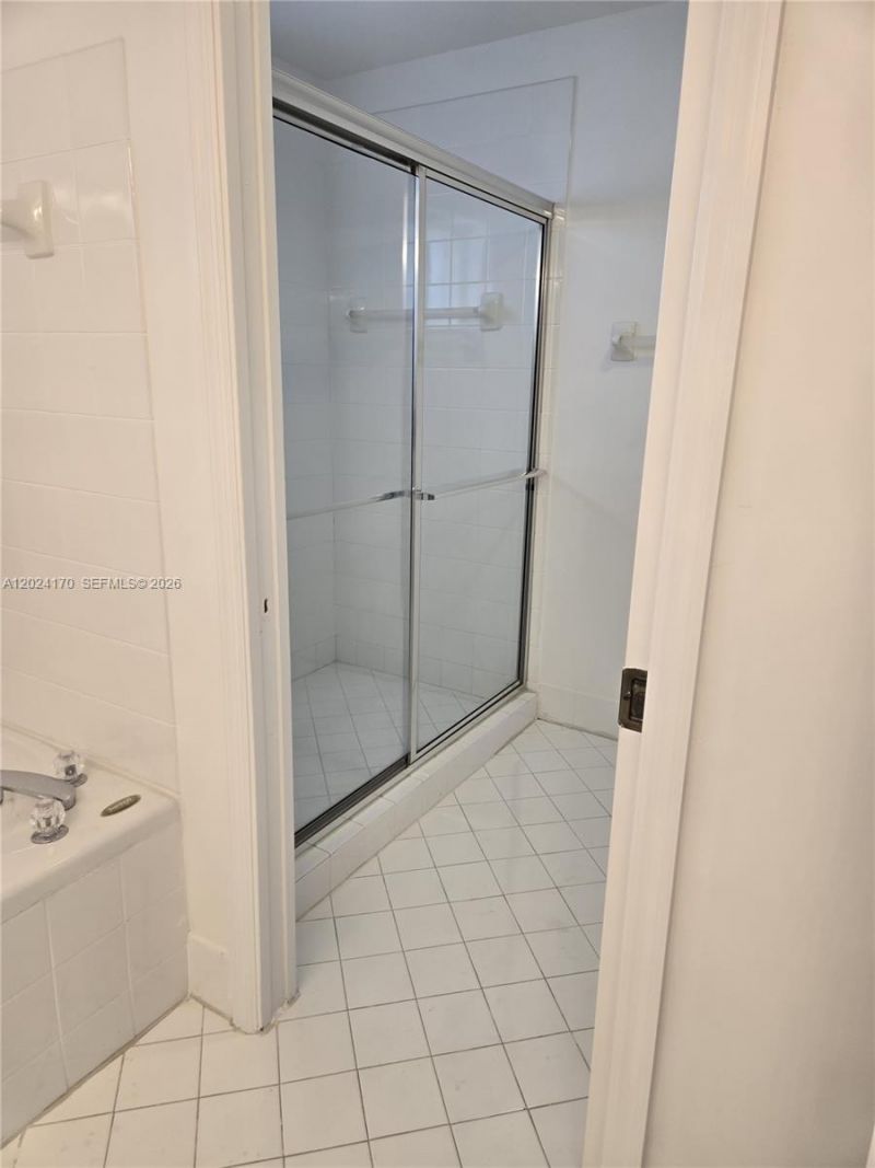 9835 NW 43rd Ter, Unit 9835, Doral, FL 33178 Photo