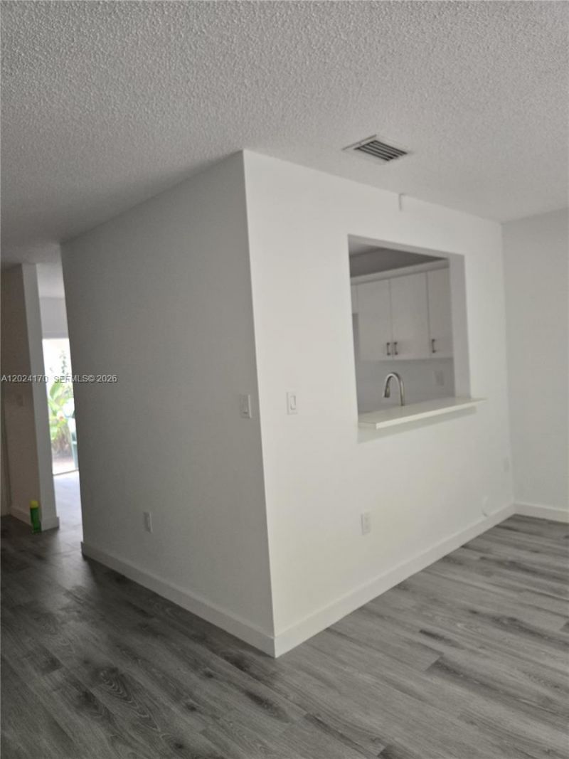 9835 NW 43rd Ter, Unit 9835, Doral, FL 33178 Photo