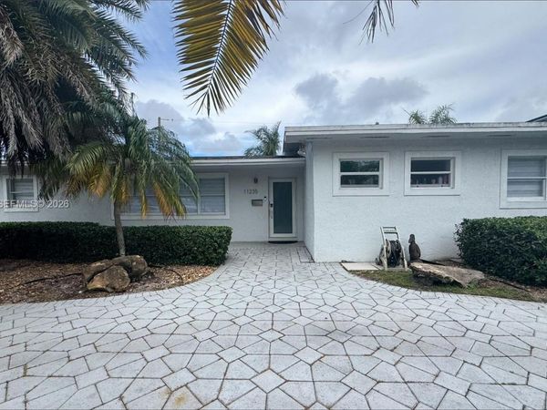 11235 NW 62nd Ave , Hialeah, FL 33012