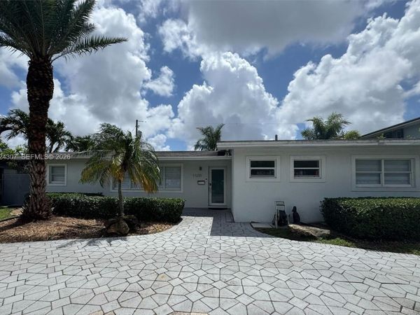11235 NW 62nd Ave , Hialeah, FL 33012