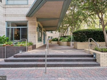 851 N GLEBE ROAD, Unit 1914, ARLINGTON, VA 22203