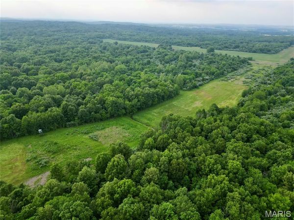 00 County Road 400 East, Mcleansboro, IL 62859