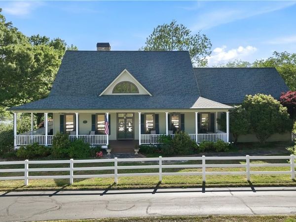 5618 Burke Lane, Gainesville, GA 30506