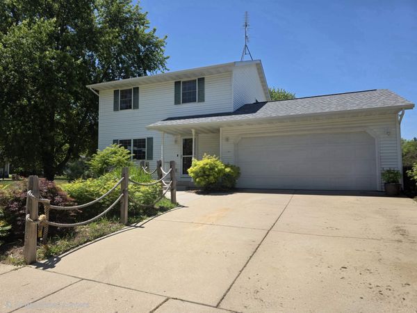 911 Garity Street, Jefferson, WI 53549