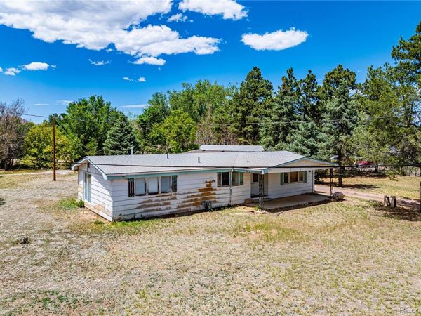 1535 Chestnut Street , Canon City, CO 81212