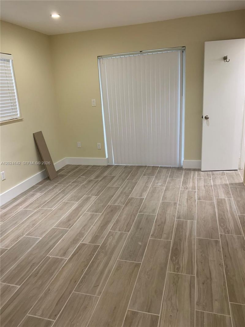 9800 SW 12th Ter , Unit 9800, Miami, FL 33174 Photo