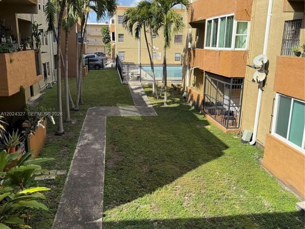6070 W 18th Ave , Unit 209, Hialeah, FL 33012