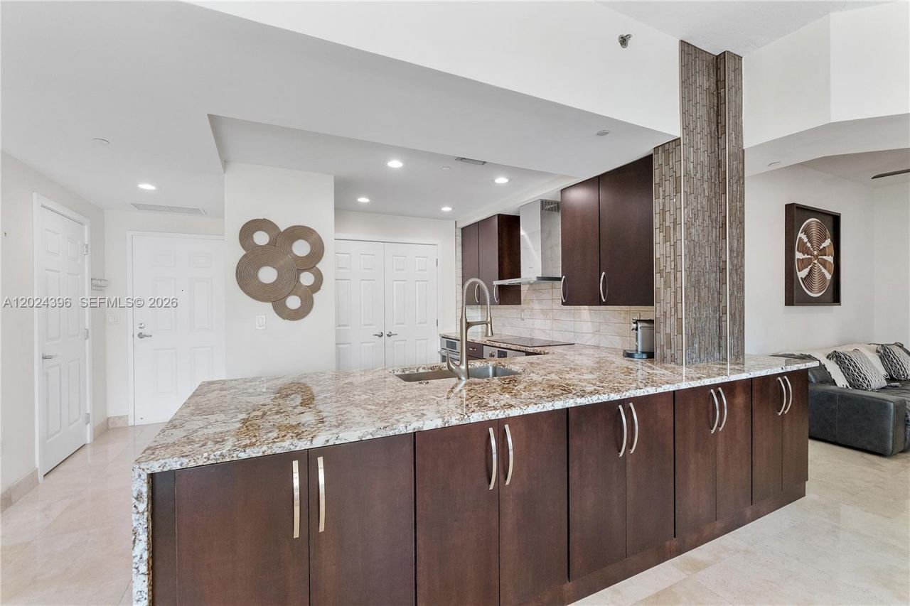 1819 SE 17th St , Unit 501, Fort Lauderdale, FL 33316 Photo