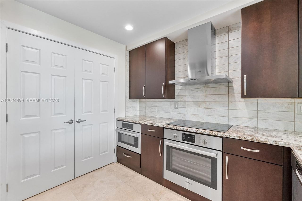 1819 SE 17th St , Unit 501, Fort Lauderdale, FL 33316 Photo
