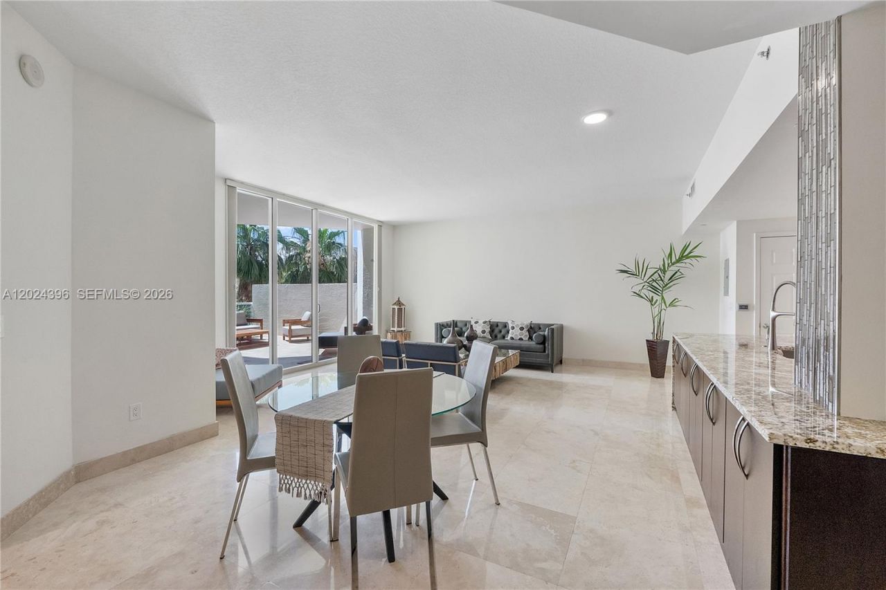 1819 SE 17th St , Unit 501, Fort Lauderdale, FL 33316 Photo
