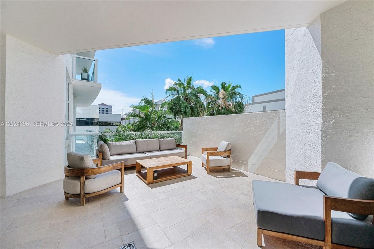 1819 SE 17th St , Unit 501, Fort Lauderdale, FL 33316 Photo