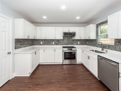 8330 Longridge Road, North Charleston, SC 29418