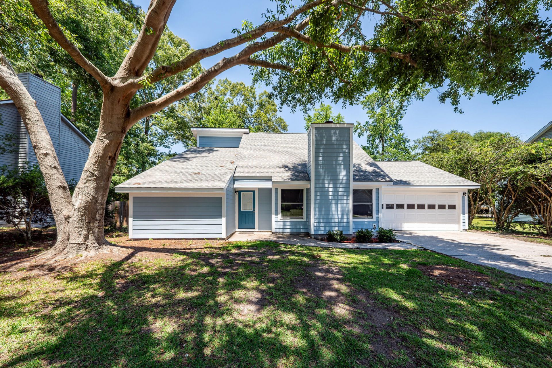 8330 Longridge Road Photo 24